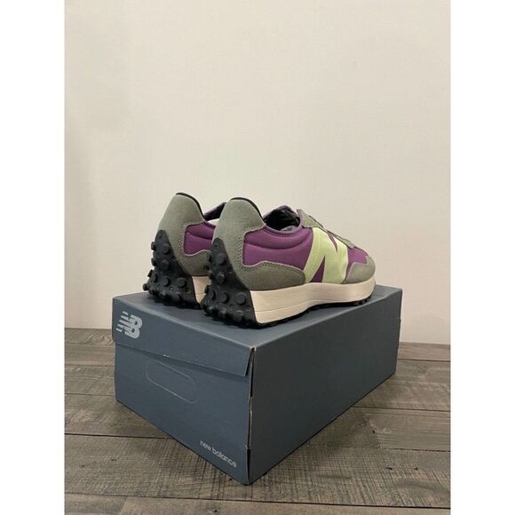 New Balance 327 Men Sz 10.5-12 Casual Retro Shoe Green White Sneaker Trainer NEW - Picture 8 of 13